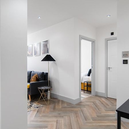London Road Romford Block Apartman Kültér fotó