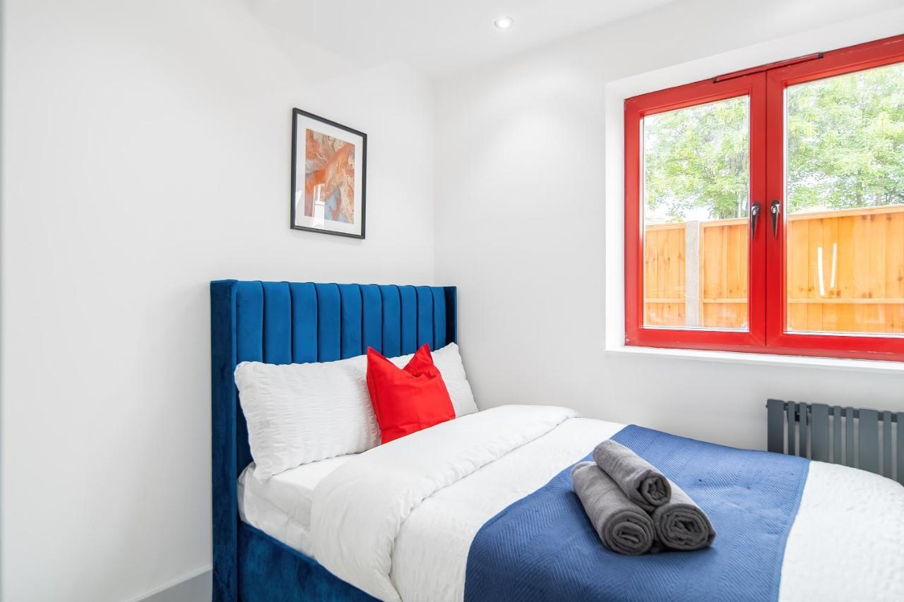 London Road Romford Block Apartman Kültér fotó
