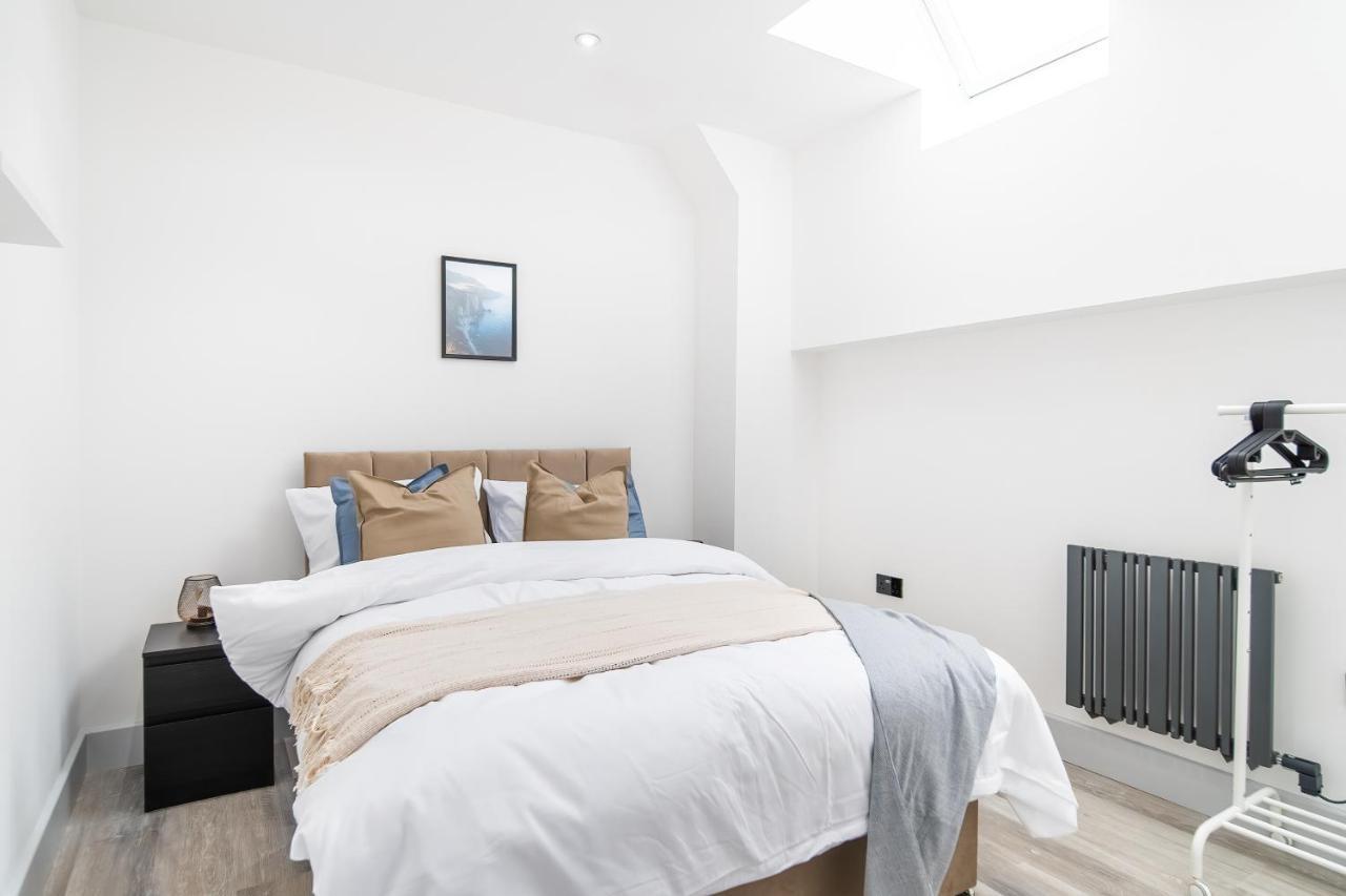 London Road Romford Block Apartman Kültér fotó