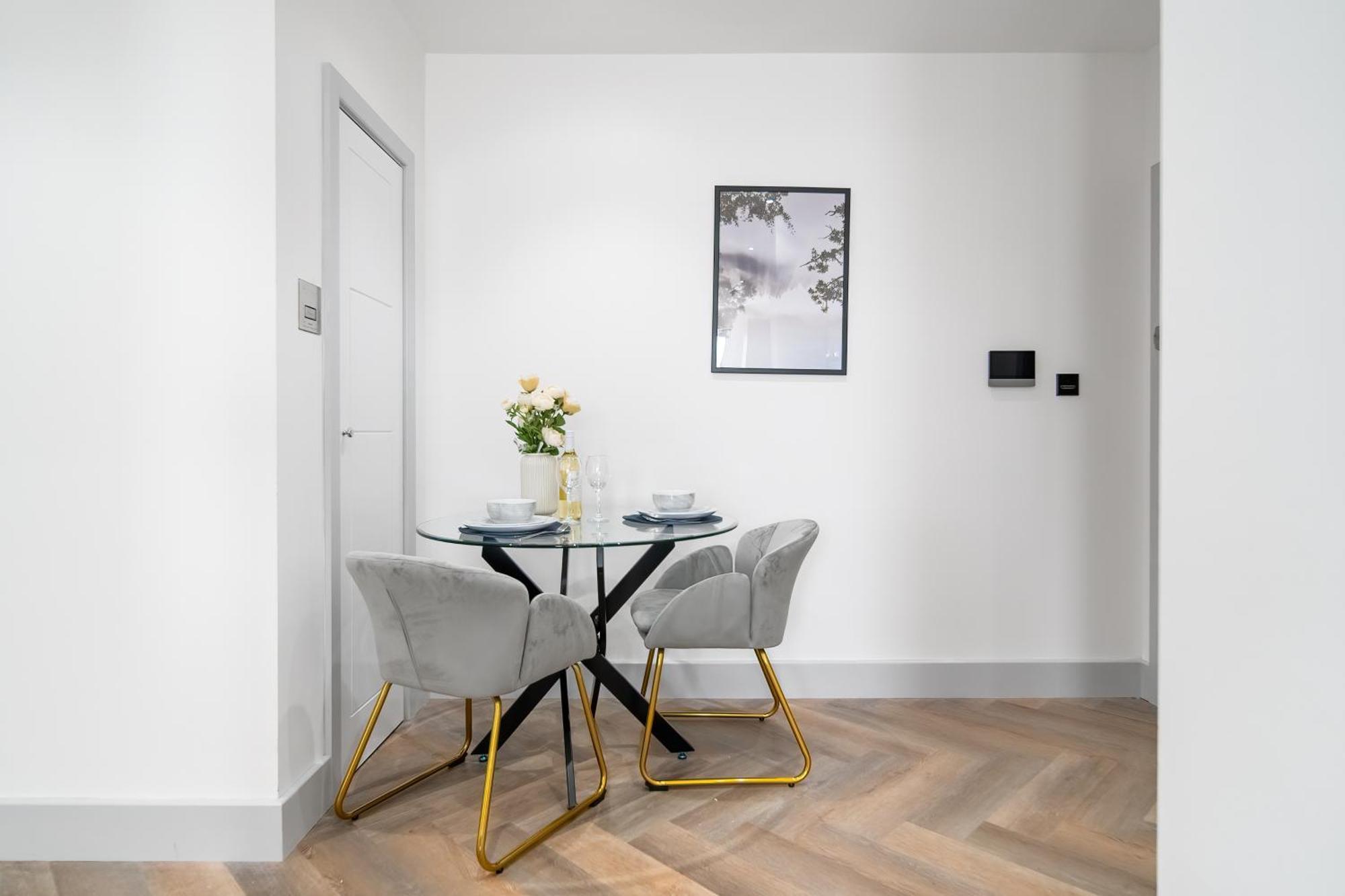 London Road Romford Block Apartman Kültér fotó
